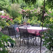 Pin Von Emma Auf Garten In 2020 Garten Bodendeckerrosen Gartenarbeit