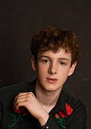 Fan Casting Louis Hynes as Simon Snow in Simon Snow Triology