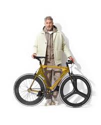 買えるLEON x LEADER®︎コラボレーション第1弾！世界限定１台のGOLD LEADERが２０２２年９月２４日「買えるLEON」にて発売