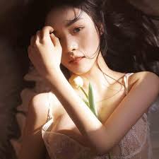 半糖直播app不定期更新，推送更多的热门视频资源。-逗牛七色手游