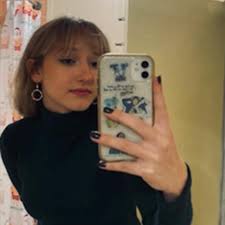 I see a lot of posts about how pushy people have been for the first parade.  I have an AP so I'm not really concerned about seeing everything other than  trick or