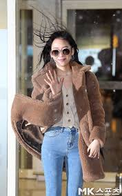 And hyun bin's agency vast entertainment said actors hyun bin and son ye jin met through their projects, and after the end of their drama, their positive so, that was all about son ye jin boyfriend. Shj Int Nl On Twitter 181213 Seo Hyun Jin At Incheon Airport Heading To Hongkong For 2018 Mama Seohyunjin ì„œí˜„ì§„ å¾çŽ„æŒ¯