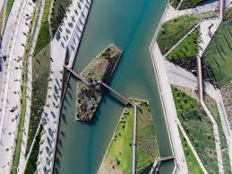 Gallery Of Padre Renato Poblete River Park Boza Arquitectos 6 River Park Waterfront Architecture Urban Park