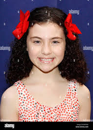 Violet Crawford's Instagram, Twitter & Facebook