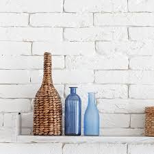 L'étagère murale bois massif, un rangement pratique et décoratif. 25 Idees D Etageres Murales Pour Votre Salon Blog But