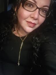 Born in 1980, 1981, 1982, 1983, 1984, 1985, 1986, 1987, 1988, or 1989. Show  it off! Let's prove we're not old yet! 😁 The best decade, shine on!  🥰🤗✨️💎 1982