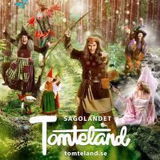 Ja till och med mamma eller pappa brukar förvandlas till tomten på julafton och på så sätt bli den som har ansvar för att julklapparna delas ut till. Musik Bland Tomtar Och Troll Album By Tomteland Spotify