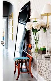 Il corridoio e la sala d'ingresso sono il primo contatto che si ha con un ambiente domestico, pertanto vi consigliamo di prendere in seria considerazione il loro progetto, di fare molta attenzione ai colori utilizzati, agli elementi di arredo e a quelli ornamentali. 5 Consigli Per Creare Un Ingresso Perfetto E Accogliente La Figurina