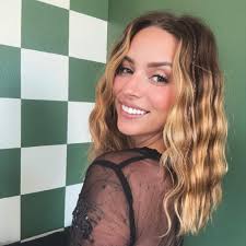 Selenite Hair Studio‎