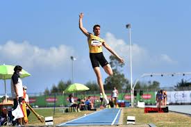Jul 01, 2021 · nel salto in lungo, lewis ha dominato la specialità per 15 anni cogliendo l'oro olimpico a los angeles, seoul, barcellona e atlanta. Atletica Salto In Lungo Grandissimo Filippo Randazzo Enna Press