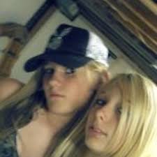 Nicole Izzi (@Bieber_lover6)