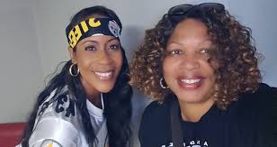 Looking for a DJ in the Los Angeles Area specialize in Oldie but Goodie  music