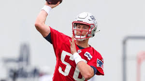 They were thrilled to see him. Patriots Qb Report Mac Jones Excels In Padded Practice Cam Newton Looks Off Rsn