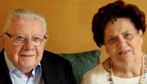 anniversaire. Marie-Odile et Robert Schaaf en palissandre