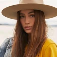 Madelyn Johnsen and Connor Elliott's Wedding Website