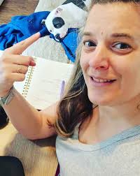 Two grown men knowing the words. You know that's right. #444 #44  #writingcommunityofinstagram #spirituality #womenownedbusiness #copywriting  #taylorswift #taylornation