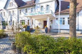Guests can use the körner hof's pool and sauna. Akzent Hotel Deutsche Eiche Erlebniswelt Luneburger Heide