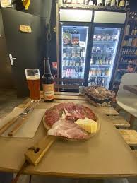 L'auberge espagnole est un film réalisé par cédric klapisch avec romain duris, cécile de france. Encore Une Bonne Planche De Charcuterie Espagnole Avec Une Des Meilleures Bieres Artisanales De La Region Que Dire Une Valeur Sure Picture Of L Auberge Espagnole Metz Tripadvisor