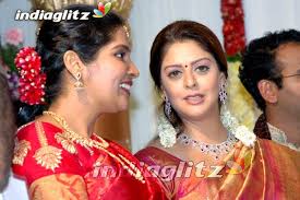 Knowing how to wear your hair on your wedding day can be really tricky. Suriya Jyothika 8th Wedding Anniversary Indiaglitz Tamil Facebook