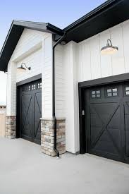 Outdoor Home Outdoor Lights Garage Driveway Home Round Lights Garage House Brick Siding Paint Modern Farmhouse Exterior House Exterior House Design