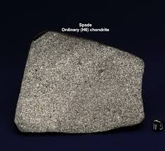Fresh meteorites have fusion crust, an aerodynamic shape and possibly thumbprints (regmaglypts). Stony Meteorites Center For Meteorite Studies