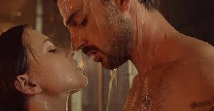 365 days laura, in order to save her relationship from falling apart, goes to sicily, where she meets massimo. 365 Days Movie Where To Watch Streaming Online