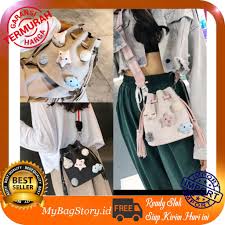Namun tas serut dibedakan menjadi tas serut polos juga ada yang berjenis pouch. T011 Tas Slingbag Fashion Korea Tas Serut Wanita Selempang Shopee Indonesia