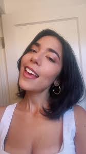 Elisa Clement's Instagram, Twitter & Facebook