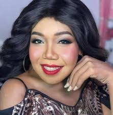 Dora Esperanza's Instagram, Twitter & Facebook