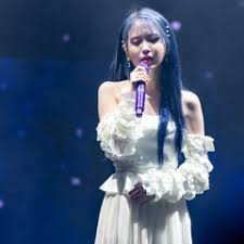 Infos und fotos zu ihrer serie im fernsehprogramm. Stream Seohyeo Heize Listen To Iu Playlist Online For Free On Soundcloud