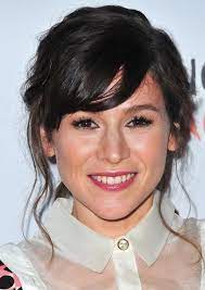 She is blessed with a melodious voice and has sung in operas and learned classical ballet, latin american dance, and modern dance from the royal academy of dance, united kingdom. Yael Stone On Mycast Fan Casting Your Favorite Stories