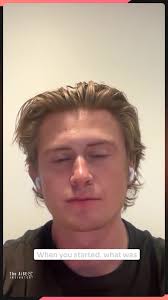 𝟰𝟬𝟬,𝟬𝟬𝟬 𝘀𝘂𝗯𝘀𝗰𝗿𝗶𝗯𝗲𝗿𝘀. 𝗢𝗻𝗲 𝗰𝗼𝘂𝗻𝘁𝗲𝗿𝗶𝗻𝘁𝘂𝗶 ...