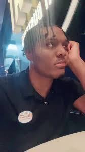 Davion Howard's Instagram, Twitter & Facebook