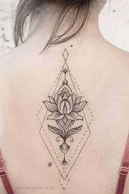 Cherno Belye Tatu Dotvork Tatu Eskizy Cherno Belye Tatu Grafika 100 Tatu I Eskizov Na Sajte Tatu Na Spinu Dlya Devushek Zhenskie Tatuirovki Bel Tatu