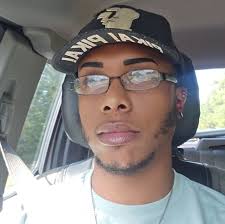 I made a sunflower house.