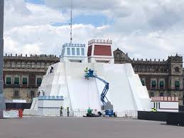 Tenochtitlan was the main city (altepetl) of the aztec empire and was located in the valley of mexico on lake texcoco. H9lcys7gf4nj9m