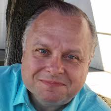 What are some popular radio stations in Seattle?