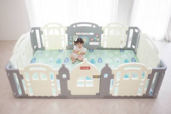 Dwinguler — Play Mat & Playpen