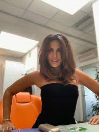 È la larghezza del blocco radente, e determina alcune caratteristiche importanti del tagliacapelli, quali la velocità nel tagliare i capelli e la precisione nella definizione dei dettagli. Sabrina Ferilli Fc Sferillifc Twitter