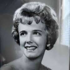 Deborah Snodgrass's Instagram, Twitter & Facebook