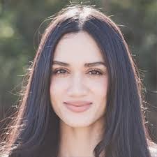 Simone Ray's Instagram, Twitter & Facebook