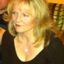 Helen Schmidt (@Helenschmidt28)