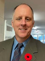 Kevin Innes's Instagram, Twitter & Facebook