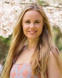 Amanda Seiler's Instagram, Twitter & Facebook