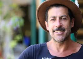 Luis Uribe vuelve a las teleseries en Canal 13: Tendrá rol clave en “La  torre de Mabel”