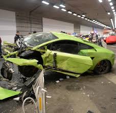 Let's admit it, us petrolheads have a soft corner for 'the fast and the furious' franchise that has been in existence for 16 years now. Fast Furious 8 Oh Gott Die Autozombie Kommen Trailer Kritik Welt