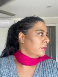 Can anyone explain why my Charlotte Tilbury bronzer is like this? I cant  pick up any product at all other then that little circle around the pan.  I've tried to only use