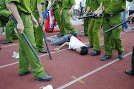 Image result for cong an danh dan bieu tinh