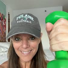 mindfulmomentmondays #mindfulnessquotes #mindfulnesspractice  #mindfulmoments #breatheinbreatheout #breathedeeply #essentiallynamaste  #movememonday