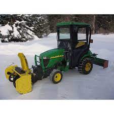 John Deere 2305